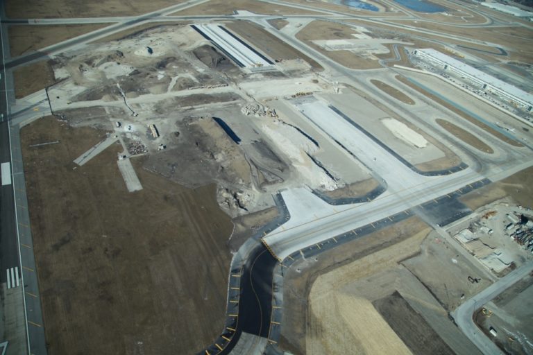 O'Hare Runway 9C-27C Bid Package 1 - Aerial 3 - F.H. Paschen Commercial ...